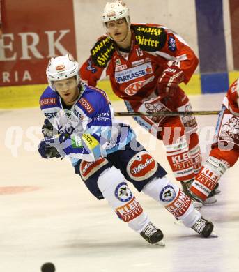 EBEL. Eishockey Bundesliga. EC KAC gegen VSV.  John Hughes,  (KAC),  Stephan Geier (VSV). Klagenfurt, am 14.10.2012.
Foto: Kuess 


---
pressefotos, pressefotografie, kuess, qs, qspictures, sport, bild, bilder, bilddatenbank