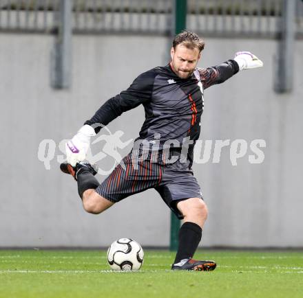 Fussball SK Austria Klagenfurt gegen St. Florian. Alexander Schenk (Klagenfurt). Klagenfurt, 13.10.2012.
Foto: Kuess
---
pressefotos, pressefotografie, kuess, qs, qspictures, sport, bild, bilder, bilddatenbank