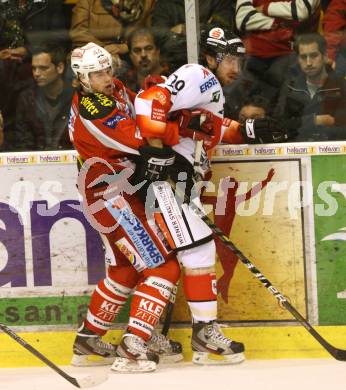 EBEL. Eishockey Bundesliga. EC KAC gegen HC TWK Innsbruck "Die Haie".   Markus Pirmann,  (KAC), Andreas Noedl (Innsbruck). Klagenfurt, am 21.10.2012.
Foto: Kuess 


---
pressefotos, pressefotografie, kuess, qs, qspictures, sport, bild, bilder, bilddatenbank