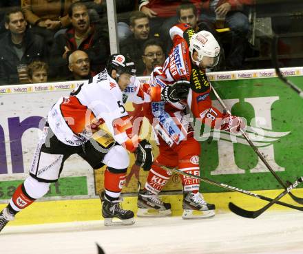 EBEL. Eishockey Bundesliga. EC KAC gegen HC TWK Innsbruck "Die Haie".   Sam Gagner, (KAC), Francis Lemieux  (Innsbruck). Klagenfurt, am 21.10.2012.
Foto: Kuess 


---
pressefotos, pressefotografie, kuess, qs, qspictures, sport, bild, bilder, bilddatenbank