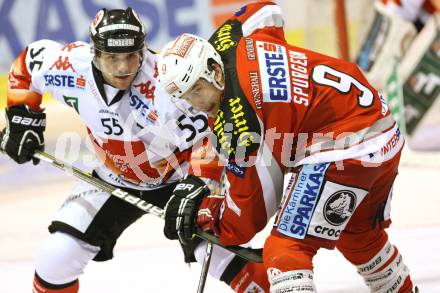 EBEL. Eishockey Bundesliga. EC KAC gegen HC TWK Innsbruck "Die Haie".   Tyler Spurgeon,  (KAC),  Francis Lemieux (Innsbruck). Klagenfurt, am 21.10.2012.
Foto: Kuess 


---
pressefotos, pressefotografie, kuess, qs, qspictures, sport, bild, bilder, bilddatenbank