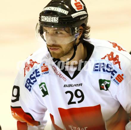 EBEL. Eishockey Bundesliga. EC KAC gegen HC TWK Innsbruck "Die Haie".    Andreas Noedl  (Innsbruck). Klagenfurt, am 21.10.2012.
Foto: Kuess 


---
pressefotos, pressefotografie, kuess, qs, qspictures, sport, bild, bilder, bilddatenbank