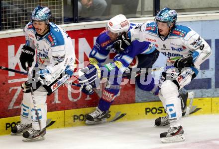 EBEL. Eishockey Bundesligal. EC VSV gegen EHC LIWEST Linz. Mario Altmann,  (VSV), Franklin Macdonald, Danny Irmen (Linz). Villach, am 21.10.2012.
Foto: Kuess 


---
pressefotos, pressefotografie, kuess, qs, qspictures, sport, bild, bilder, bilddatenbank