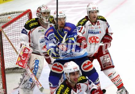 EBEL. Eishockey Bundesligal. EC VSV gegen KAC.. Michael Grabner,  (VSV), Andy Chiodo, Kirk Furey (KAC). Villach, am 26.10.2012.
Foto: Kuess 


---
pressefotos, pressefotografie, kuess, qs, qspictures, sport, bild, bilder, bilddatenbank