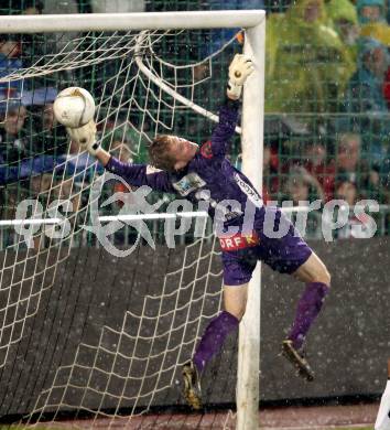 Fussball. Bundesliga. RZ Pellets WAC gegen SK Puntigamer Sturm Graz.  Christian Dobnik (WAC). Wolfsberg, 27.10.2012.
Foto: Kuess

---
pressefotos, pressefotografie, kuess, qs, qspictures, sport, bild, bilder, bilddatenbank