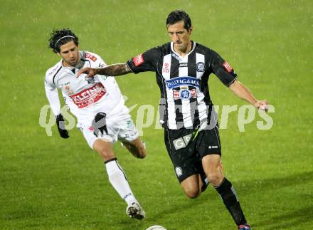 Fussball. Bundesliga. RZ Pellets WAC gegen SK Puntigamer Sturm Graz.  Jacobo, (WAC), Nikola Vuyadinovich  (Graz). Wolfsberg, 27.10.2012.
Foto: Kuess

---
pressefotos, pressefotografie, kuess, qs, qspictures, sport, bild, bilder, bilddatenbank