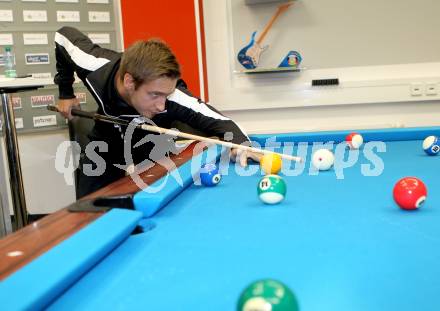 Billard. Einkleidung, Pressekonferenz Team Kaernten.  Andreas Orasch. Klagenfurt, am 21.9.2012.
Foto: Kuess
---
pressefotos, pressefotografie, kuess, qs, qspictures, sport, bild, bilder, bilddatenbank