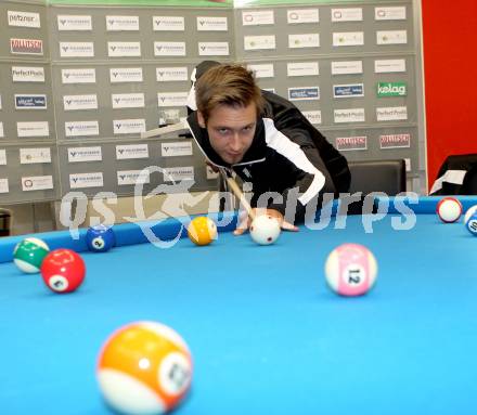 Billard. Einkleidung, Pressekonferenz Team Kaernten.  Andreas Orasch. Klagenfurt, am 21.9.2012.
Foto: Kuess
---
pressefotos, pressefotografie, kuess, qs, qspictures, sport, bild, bilder, bilddatenbank