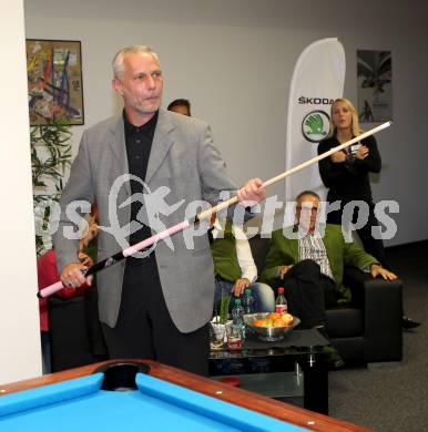 Billard. Einkleidung, Pressekonferenz Team Kaernten.  Peter Hrstic (VSV). Klagenfurt, am 21.9.2012.
Foto: Kuess
---
pressefotos, pressefotografie, kuess, qs, qspictures, sport, bild, bilder, bilddatenbank