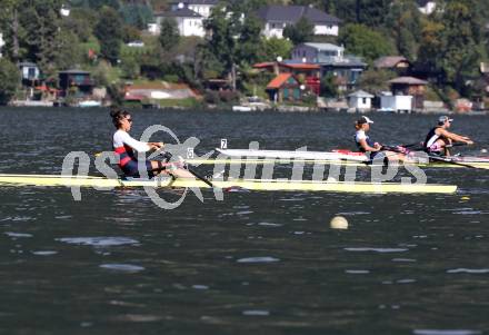 Rudern. Oesterreichische Meisterschaft. Magdalena Lobnig. Ossiacher See, am 22.9.2012.
Foto: Kuess
---
pressefotos, pressefotografie, kuess, qs, qspictures, sport, bild, bilder, bilddatenbank