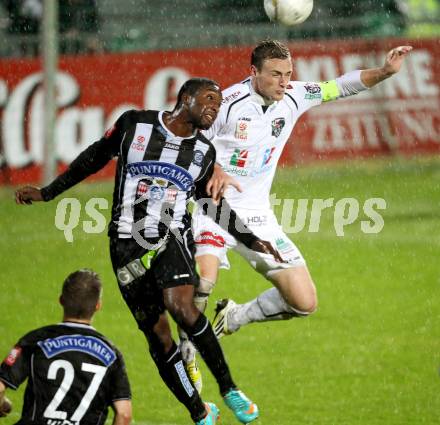 Fussball. Bundesliga. RZ Pellets WAC gegen SK Puntigamer Sturm Graz.  Michael Sollbauer, (WAC), Richard Sukuta  (Graz). Wolfsberg, 27.10.2012.
Foto: Kuess

---
pressefotos, pressefotografie, kuess, qs, qspictures, sport, bild, bilder, bilddatenbank