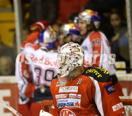 EBEL. Eishockey Bundesliga. EC KAC gegen EC Red Bull Salzburg. Andy Chiodo,  (KAC),  Torjubel Salzburg . Klagenfurt, am 28.10.2012.
Foto: Kuess 


---
pressefotos, pressefotografie, kuess, qs, qspictures, sport, bild, bilder, bilddatenbank