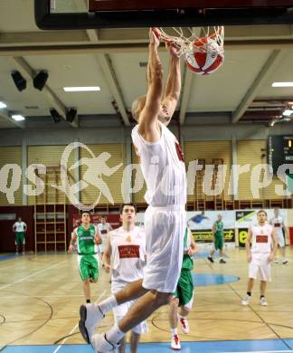 Basketball. 2. Bundesliga. Woerthersee Piraten gegen KOS Klagenfurt Celovec. Joachim Buggelsheim (Piraten). Klagenfurt, am 20.10.2012.
Foto: Kuess
---
pressefotos, pressefotografie, kuess, qs, qspictures, sport, bild, bilder, bilddatenbank