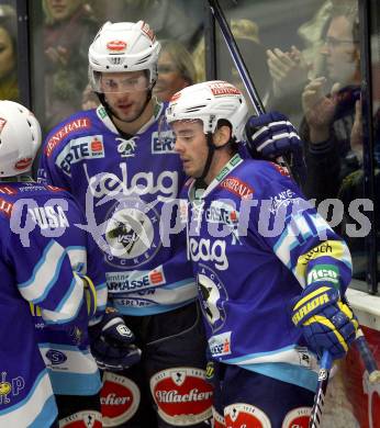 EBEL. Eishockey Bundesliga. EC VSV gegen KAC. Torjubel Mario Altmann, Derek Ryan (VSV). Villach, am 26.10.2012.
Foto: Kuess 


---
pressefotos, pressefotografie, kuess, qs, qspictures, sport, bild, bilder, bilddatenbank