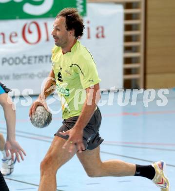 Handball Bundesliga. HC Kelag Kaernten gegen UHC Erste Bank Hollabrunn.  Branko Bedekovic (HCK). Klagenfurt, am 20.10.2012.
Foto: Kuess
---
pressefotos, pressefotografie, kuess, qs, qspictures, sport, bild, bilder, bilddatenbank