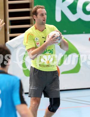 Handball Bundesliga. HC Kelag Kaernten gegen UHC Erste Bank Hollabrunn.  Bostjan Hribar (HCK). Klagenfurt, am 20.10.2012.
Foto: Kuess
---
pressefotos, pressefotografie, kuess, qs, qspictures, sport, bild, bilder, bilddatenbank