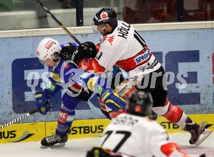 EBEL. Eishockey Bundesliga. EC VSV gegen HC TWK Innsbruck "Die Haie".  Patrick Platzer, (VSV),  Alexander Hoeller  (Innsbruck). Villach, am 30.10.2012.
Foto: Kuess 


---
pressefotos, pressefotografie, kuess, qs, qspictures, sport, bild, bilder, bilddatenbank