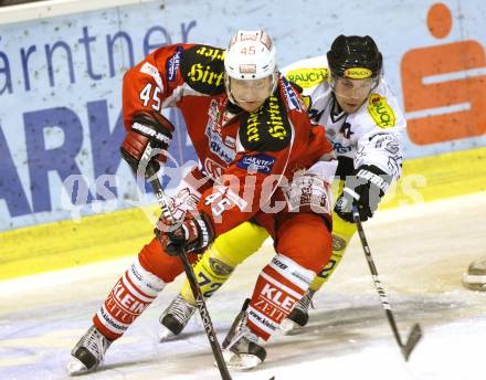 EBEL. Eishockey Bundesliga. EC KAC gegen Dornbirner Eishockey Club.   David Schuller,  (KAC), Michael Lebler (Dornbirn). Klagenfurt, am 30.10.2012.
Foto: Kuess 


---
pressefotos, pressefotografie, kuess, qs, qspictures, sport, bild, bilder, bilddatenbank