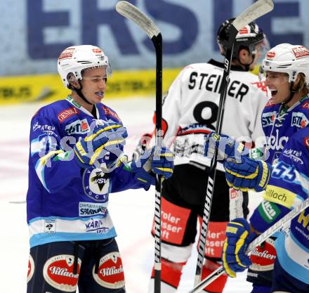 EBEL. Eishockey Bundesliga. EC VSV gegen HC TWK Innsbruck "Die Haie".  Torjubel Patrick Platzer, Daniel Nageler (VSV). Villach, am 30.10.2012.
Foto: Kuess 


---
pressefotos, pressefotografie, kuess, qs, qspictures, sport, bild, bilder, bilddatenbank