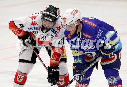 EBEL. Eishockey Bundesliga. EC VSV gegen HC TWK Innsbruck "Die Haie".  John Hughes, (VSV), Benedikt Schennach  (Innsbruck). Villach, am 30.10.2012.
Foto: Kuess 


---
pressefotos, pressefotografie, kuess, qs, qspictures, sport, bild, bilder, bilddatenbank