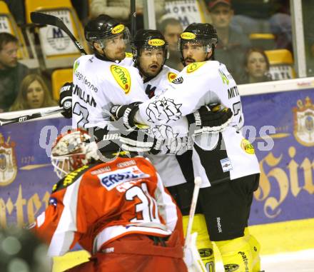 EBEL. Eishockey Bundesliga. EC KAC gegen Dornbirner Eishockey Club.   Torjubel  (Dornbirn).  Klagenfurt, am 30.10.2012.
Foto: Kuess 


---
pressefotos, pressefotografie, kuess, qs, qspictures, sport, bild, bilder, bilddatenbank