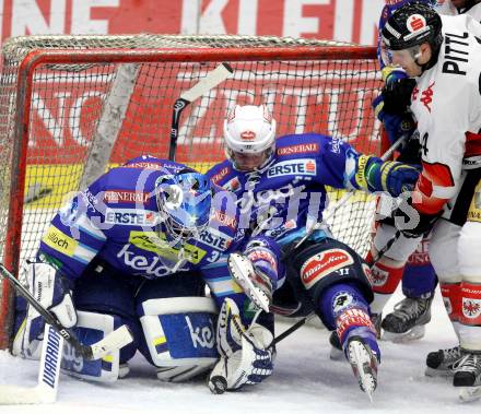 EBEL. Eishockey Bundesliga. EC VSV gegen HC TWK Innsbruck "Die Haie".  Thomas Hoeneckl, Marco Pewal, (VSV), Stefan Pittl  (Innsbruck). Villach, am 30.10.2012.
Foto: Kuess 


---
pressefotos, pressefotografie, kuess, qs, qspictures, sport, bild, bilder, bilddatenbank