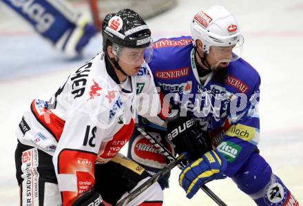 EBEL. Eishockey Bundesliga. EC VSV gegen HC TWK Innsbruck "Die Haie".  Markus Peintner, (VSV), Maximilian Steinacher (Innsbruck). Villach, am 30.10.2012.
Foto: Kuess 


---
pressefotos, pressefotografie, kuess, qs, qspictures, sport, bild, bilder, bilddatenbank