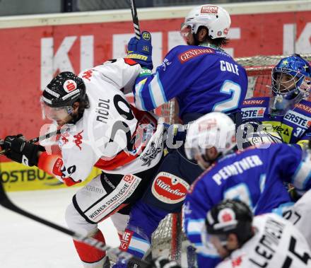 EBEL. Eishockey Bundesliga. EC VSV gegen HC TWK Innsbruck "Die Haie".  Brad Cole, (VSV), Andreas Noedl  (Innsbruck). Villach, am 30.10.2012.
Foto: Kuess 


---
pressefotos, pressefotografie, kuess, qs, qspictures, sport, bild, bilder, bilddatenbank