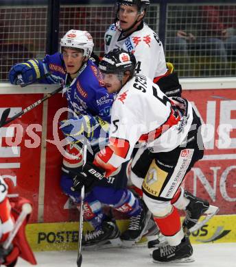 EBEL. Eishockey Bundesliga. EC VSV gegen HC TWK Innsbruck "Die Haie".  Patrick Platzer,  (VSV), Florian Stern (Innsbruck). Villach, am 30.10.2012.
Foto: Kuess 


---
pressefotos, pressefotografie, kuess, qs, qspictures, sport, bild, bilder, bilddatenbank