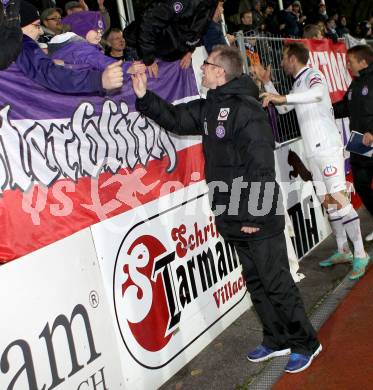 Fussball. OEFB Cup. VSV gegen Austria Wien. Trainer Peter Stoeger, Fans (Austria Wien). Villach, 31.10.2012. 
Foto: Kuess

---
pressefotos, pressefotografie, kuess, qs, qspictures, sport, bild, bilder, bilddatenbank