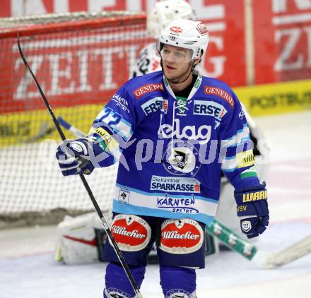 EBEL. Eishockey Bundesliga. EC VSV gegen HC TWK Innsbruck "Die Haie".  Torjubel John Hughes (VSV). Villach, am 30.10.2012.
Foto: Kuess 


---
pressefotos, pressefotografie, kuess, qs, qspictures, sport, bild, bilder, bilddatenbank