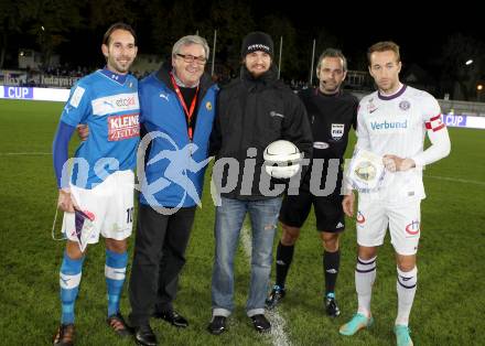 Fussball. OEFB Cup. VSV gegen Austria Wien. Mario Ramusch, Buergermeister Helmut Manzenreiter, Michael Grabner, Schiedsrichter Rene Eisner, Manuel Ortlechner. Villach, 31.10.2012. 
Foto: Kuess

---
pressefotos, pressefotografie, kuess, qs, qspictures, sport, bild, bilder, bilddatenbank