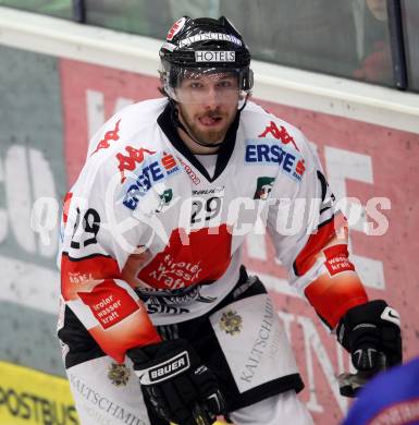 EBEL. Eishockey Bundesliga. EC VSV gegen HC TWK Innsbruck "Die Haie".  Andreas Noedl (Innsbruck). Villach, am 30.10.2012.
Foto: Kuess 


---
pressefotos, pressefotografie, kuess, qs, qspictures, sport, bild, bilder, bilddatenbank