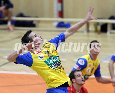 Volleyball. MEVZA. SK Aich/Dob gegen Kakanj.  Miha Kosl (Aich/Dob). Bleiburg, 24.10.2012.
Foto: Kuess
---
pressefotos, pressefotografie, kuess, qs, qspictures, sport, bild, bilder, bilddatenbank