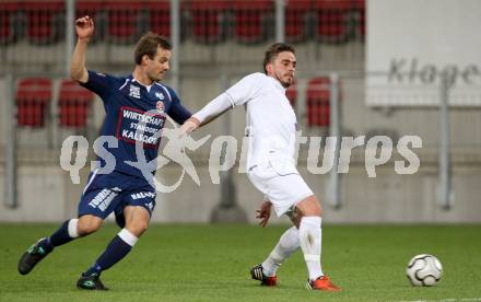 Fussball Regionalliga. SK Austria Klagenfurt gegen Kalsdorf. Grega Triplat, (Klagenfurt), Rafael Dorn (Kalsdorf). Klagenfurt, 3.11.2012.
Foto: Kuess
---
pressefotos, pressefotografie, kuess, qs, qspictures, sport, bild, bilder, bilddatenbank