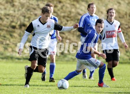 Fussball Kaerntner Liga. Maria Saal gegen Treibach. Michael Fick, (Maria Saal), Enes Brdjanovic  (Treibach). Maria Saal, 3.11.2012.
Foto: kuess
---
pressefotos, pressefotografie, kuess, qs, qspictures, sport, bild, bilder, bilddatenbank