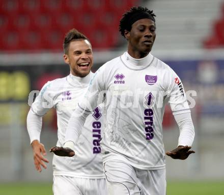 Fussball Regionalliga. SK Austria Klagenfurt gegen Kalsdorf. Torjubel Eric Akoto, Marco Sahanek (Klagenfurt). Klagenfurt, 3.11.2012.
Foto: Kuess
---
pressefotos, pressefotografie, kuess, qs, qspictures, sport, bild, bilder, bilddatenbank