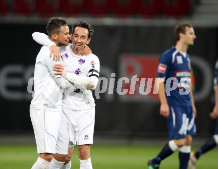 Fussball Regionalliga. SK Austria Klagenfurt gegen Kalsdorf. Torjubel Marco Sahanek, Matthias Dollinger (Klagenfurt). Klagenfurt, 3.11.2012.
Foto: Kuess
---
pressefotos, pressefotografie, kuess, qs, qspictures, sport, bild, bilder, bilddatenbank