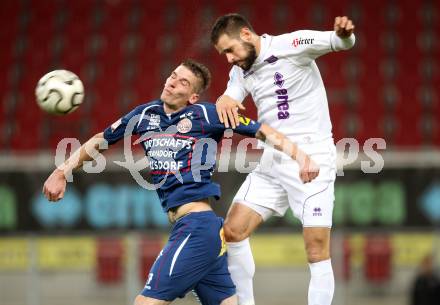 Fussball Regionalliga. SK Austria Klagenfurt gegen Kalsdorf. Oliver Pusztai, (Klagenfurt), Tadej Trdina (Kalsdorf).. Klagenfurt, 3.11.2012.
Foto: Kuess
---
pressefotos, pressefotografie, kuess, qs, qspictures, sport, bild, bilder, bilddatenbank