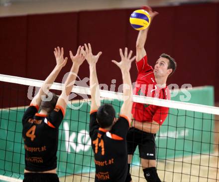 Volleyball BUndesliga. VBK Woerthersee Loewen gegen VC Amstetten. Jan Dumek (Woerthersee Loewen). KLagenfurt, am 4.11.2012.
Foto: Kuess
---
pressefotos, pressefotografie, kuess, qs, qspictures, sport, bild, bilder, bilddatenbank