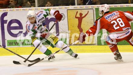 EBEL. Eishockey Bundesliga. EC KAC gegen HDD TELEMACH Olimpija Ljubljana. Martin Schumnig,  (KAC), Jan Mursak  (Laibach). Klagenfurt, am 4.11.2012.
Foto: Kuess 


---
pressefotos, pressefotografie, kuess, qs, qspictures, sport, bild, bilder, bilddatenbank