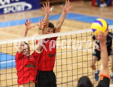 Volleyball BUndesliga. VBK Woerthersee Loewen gegen VC Amstetten. Jan Dumek, Tobias Koraimann (Woerthersee Loewen). KLagenfurt, am 4.11.2012.
Foto: Kuess
---
pressefotos, pressefotografie, kuess, qs, qspictures, sport, bild, bilder, bilddatenbank