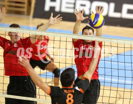 Volleyball BUndesliga. VBK Woerthersee Loewen gegen VC Amstetten. Jan Johansson, Simon Fruehbauer (Woerthersee Loewen). KLagenfurt, am 4.11.2012.
Foto: Kuess
---
pressefotos, pressefotografie, kuess, qs, qspictures, sport, bild, bilder, bilddatenbank