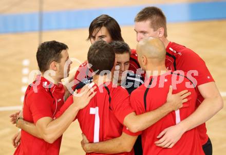 Volleyball BUndesliga. VBK Woerthersee Loewen gegen VC Amstetten. Jubel (Woerthersee Loewen). KLagenfurt, am 4.11.2012.
Foto: Kuess
---
pressefotos, pressefotografie, kuess, qs, qspictures, sport, bild, bilder, bilddatenbank