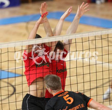 Volleyball BUndesliga. VBK Woerthersee Loewen gegen VC Amstetten. Jan Dumek, Jan Johansson (Woerthersee Loewen). KLagenfurt, am 4.11.2012.
Foto: Kuess
---
pressefotos, pressefotografie, kuess, qs, qspictures, sport, bild, bilder, bilddatenbank