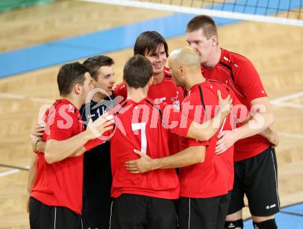 Volleyball BUndesliga. VBK Woerthersee Loewen gegen VC Amstetten. Jubel (Woerthersee Loewen). KLagenfurt, am 4.11.2012.
Foto: Kuess
---
pressefotos, pressefotografie, kuess, qs, qspictures, sport, bild, bilder, bilddatenbank