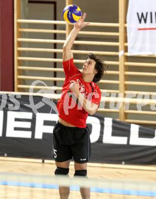 Volleyball BUndesliga. VBK Woerthersee Loewen gegen VC Amstetten. Robert Kufa (Woerthersee Loewen). KLagenfurt, am 4.11.2012.
Foto: Kuess
---
pressefotos, pressefotografie, kuess, qs, qspictures, sport, bild, bilder, bilddatenbank