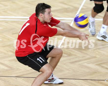 Volleyball BUndesliga. VBK Woerthersee Loewen gegen VC Amstetten. Simon Fruehbauer (Woerthersee Loewen). KLagenfurt, am 4.11.2012.
Foto: Kuess
---
pressefotos, pressefotografie, kuess, qs, qspictures, sport, bild, bilder, bilddatenbank