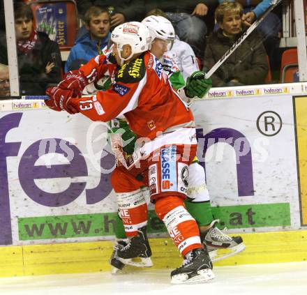 EBEL. Eishockey Bundesliga. EC KAC gegen HDD TELEMACH Olimpija Ljubljana. Johannes Kirisits,  (KAC), Scott Freeman  (Laibach). Klagenfurt, am 4.11.2012.
Foto: Kuess 


---
pressefotos, pressefotografie, kuess, qs, qspictures, sport, bild, bilder, bilddatenbank