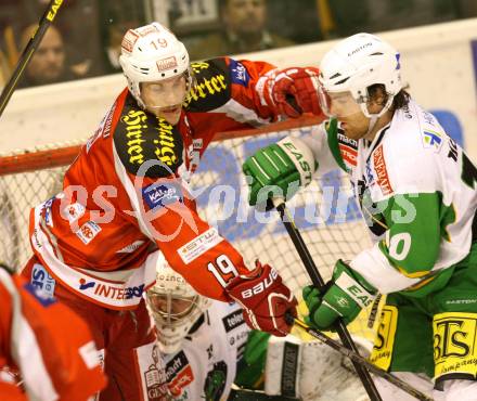 EBEL. Eishockey Bundesliga. EC KAC gegen HDD TELEMACH Olimpija Ljubljana.  Stefan Geier,  (KAC), Brock McBride (Laibach). Klagenfurt, am 4.11.2012.
Foto: Kuess 


---
pressefotos, pressefotografie, kuess, qs, qspictures, sport, bild, bilder, bilddatenbank